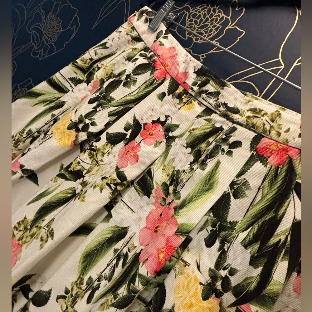 TALBOTS box pleated FLORAL skirt PINK size 10 machine washable GREEN - Picture 3 of 5